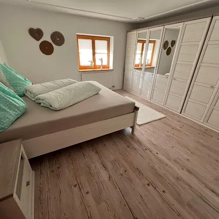 Maximilian Apartment